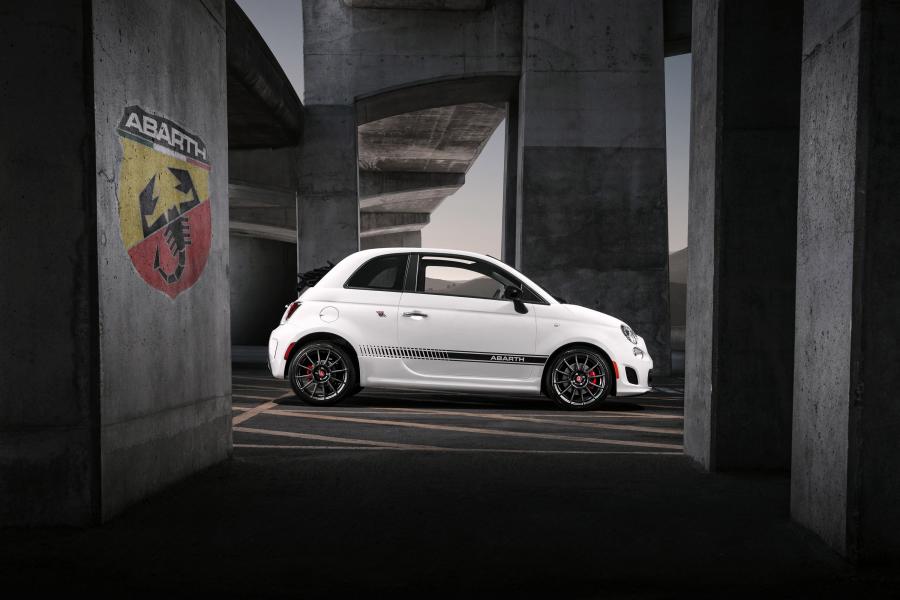  Abarth 500 2014 года  (фото 7 из 16)